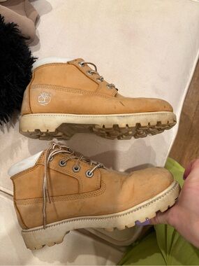 Timberland Wheat Nubuck Chukka Boots - Tan